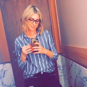 Greyish/Blue White Striped Button Top - size M